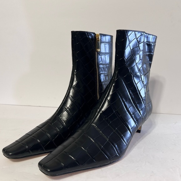 NWOB $225 MICHAEL Michael Kors Cosmo Kitten Heel Bootie — Black Croc Embossed - Picture 6 of 8